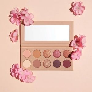 KKW Beauty • Classic Blossom